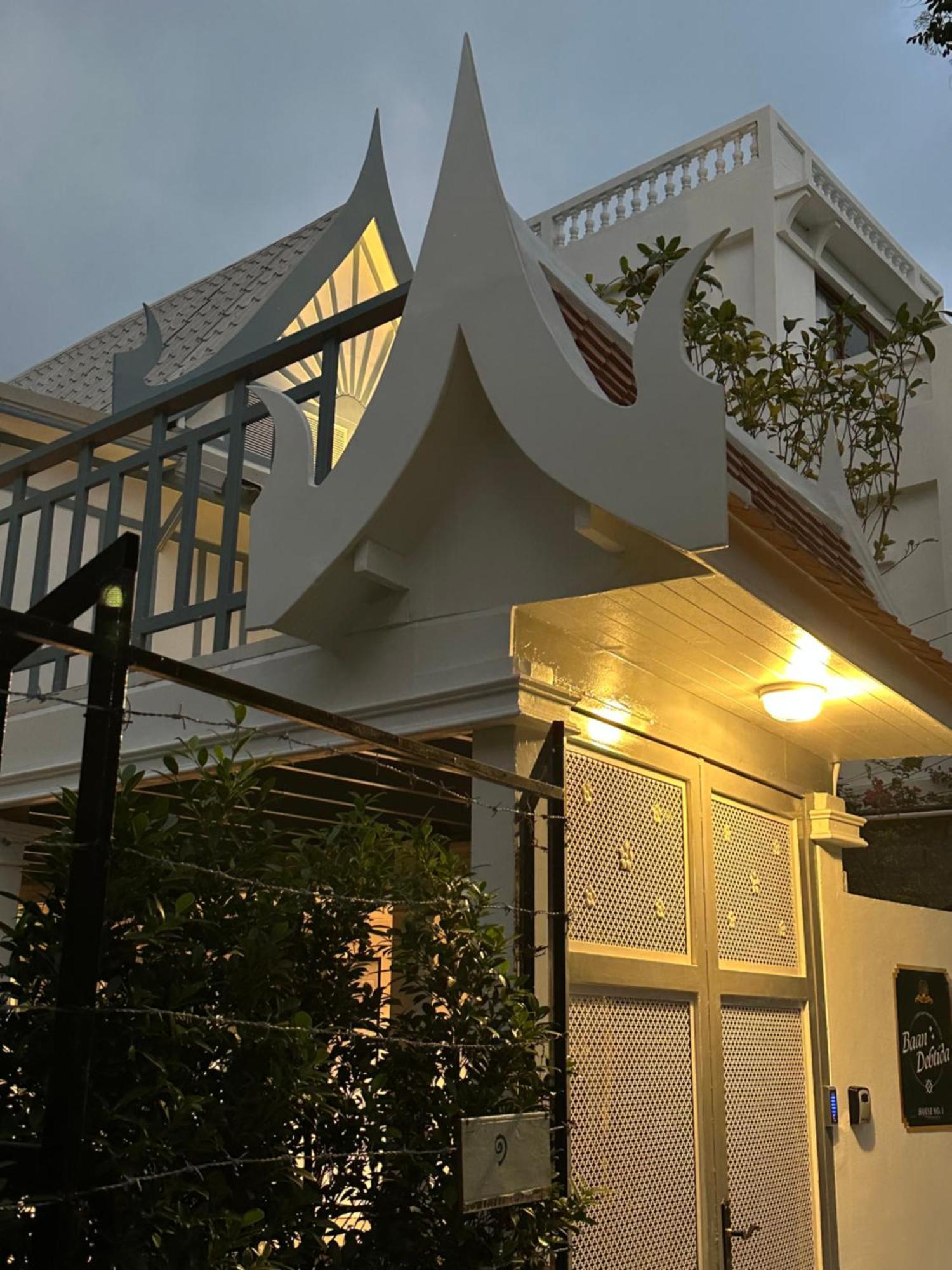 ホテル Baan Debtida バンコク都 エクステリア 写真
